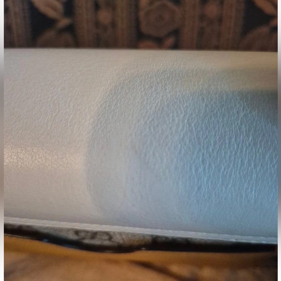 Gucci Beige and Gold Crossbody Bag - Picture 5 of 15